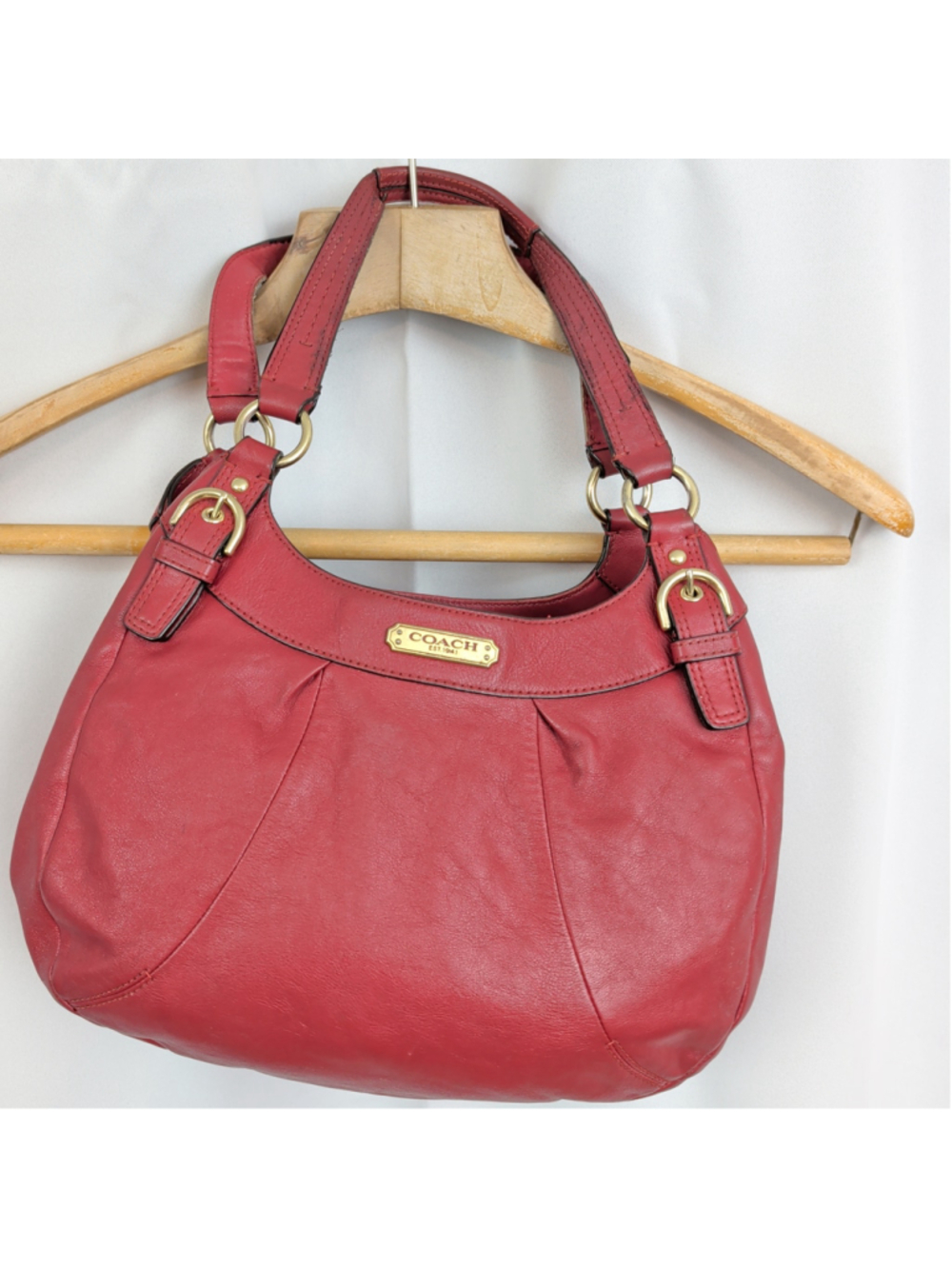 Coach F194534 Red Leather Shoulder Bag
